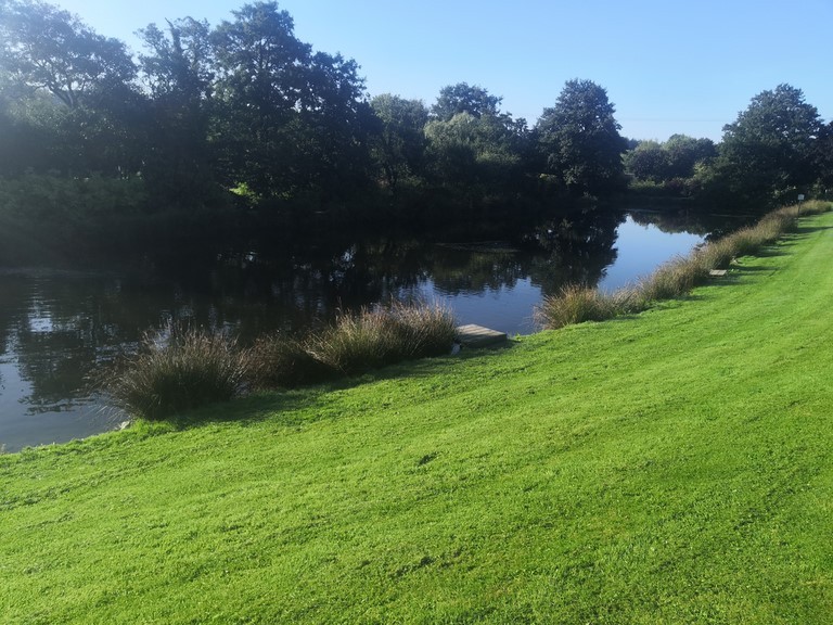 learn to fish at exe valley exebridge exe valley trout fishery lessons