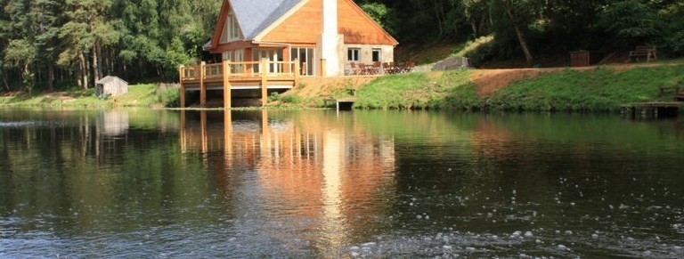 pochard trout fishery lodge